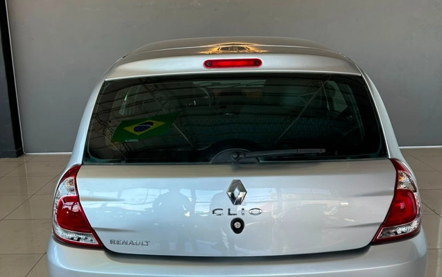 imagem-https://www.socarrao.com.br/sc-vehicle-images-prod/3602540/1788398005098-V2hhdHNBcHAgSW1hZ2UgMjAyNi0wOC0yNCBhdCAxMS4xMi4zMyAoMSkuanBlZw.jpeg