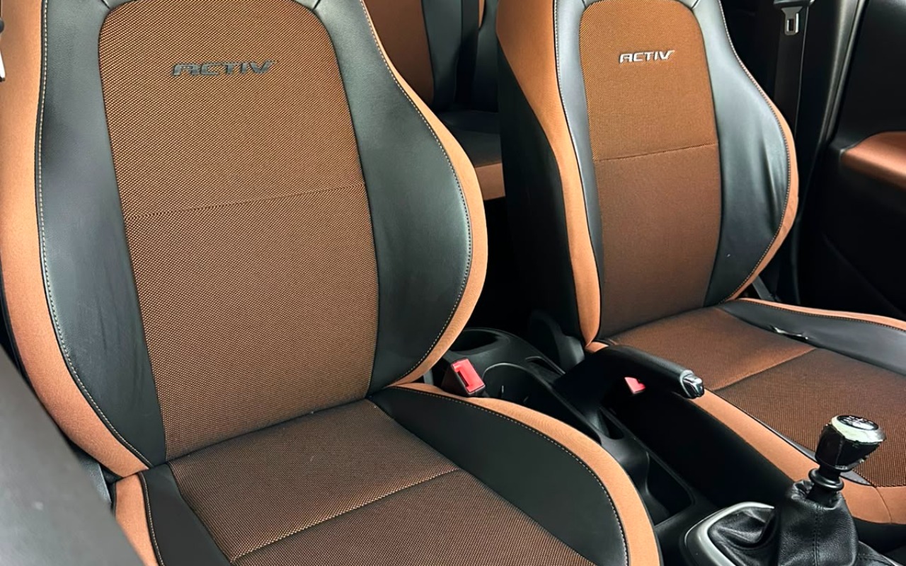 imagem-https://www.socarrao.com.br/sc-vehicle-images-prod/3602719/1788398682450-V2hhdHNBcHAgSW1hZ2UgMjAyNi0wOC0xNSBhdCAxMC40MS4yNyAoMSkuanBlZw.jpeg