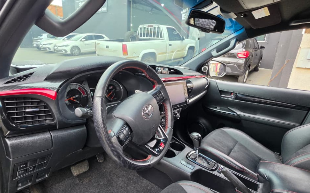 imagem-https://www.socarrao.com.br/sc-vehicle-images-prod/3602811/1788399178791-V2hhdHNBcHAgSW1hZ2UgMjAyNi0wOC0xNCBhdCAxNS40Ni40Mi5qcGVn.jpeg