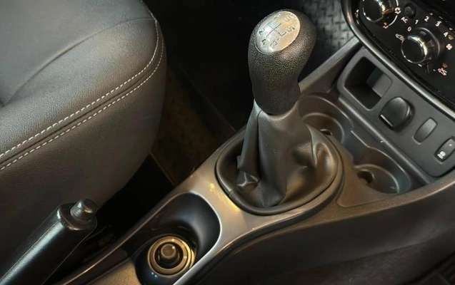 imagem-https://www.socarrao.com.br/sc-vehicle-images-prod/3603086/1788399875407-8380522_15_B_666be3e2c0.jpeg