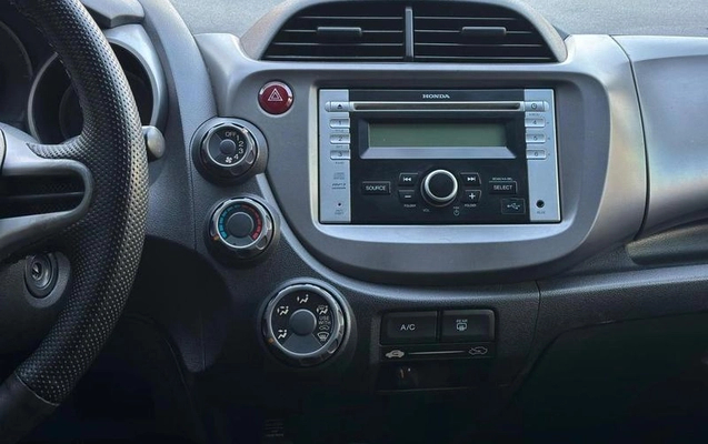 imagem-https://www.socarrao.com.br/sc-vehicle-images-prod/3603290/1790000359938-8404748_9_B_7cb8672f08.jpeg