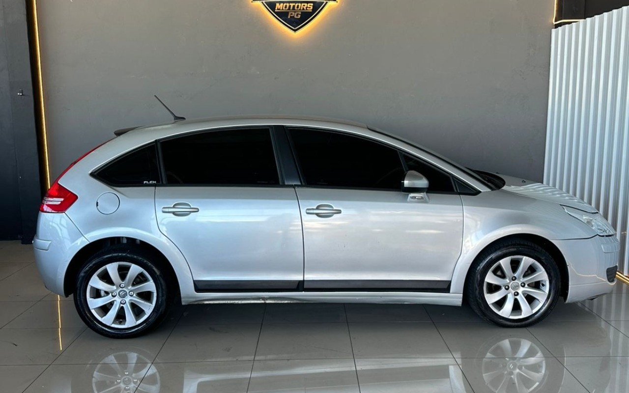 imagem-https://www.socarrao.com.br/sc-vehicle-images-prod/3603942/1788403017193-V2hhdHNBcHAgSW1hZ2UgMjAyNi0wNS0xMiBhdCAwOS4zMy4zOCAoNCkuanBlZw.jpeg