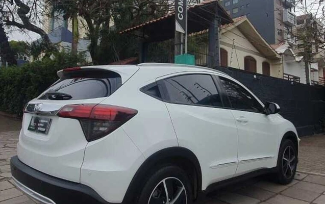 imagem-https://www.socarrao.com.br/sc-vehicle-images-prod/36082/1785266585350-9f8o9lwSEx2FhinhsRgoxhrlmwOa4saC.jpg