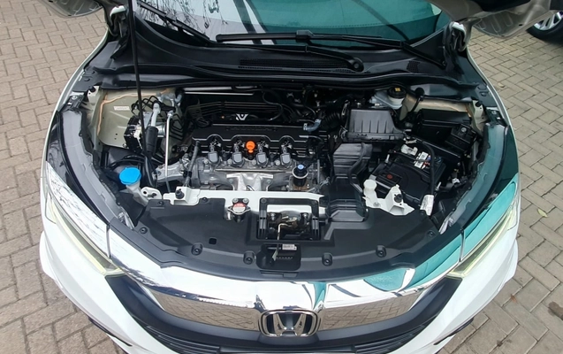 imagem-https://www.socarrao.com.br/sc-vehicle-images-prod/36082/1785266585360-IdoJXvKoU87DcBMPek1dYC6EOBb8QK0e.jpg