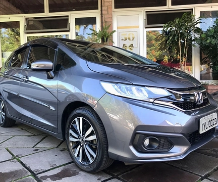 Honda Fit 2018 Cinza — foto 1 de 3