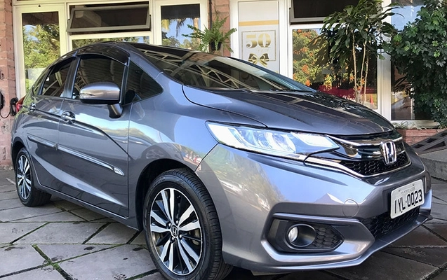imagem-https://www.socarrao.com.br/sc-vehicle-images-prod/3611902/1788455839125-aVADwiYM0aUmej9ObVs5HiXL5C3Dgb2d.jpg