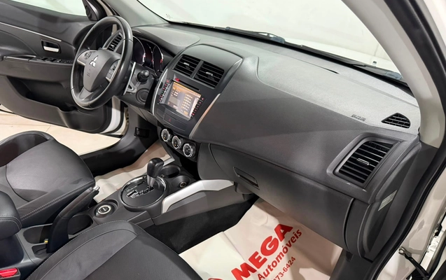 imagem-https://www.socarrao.com.br/sc-vehicle-images-prod/3611908/1788435508794-88c5c9108d9f47ac9111b16a52006c3b_1784989221990.jpg