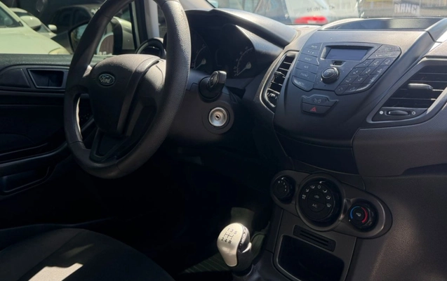 imagem-https://www.socarrao.com.br/sc-vehicle-images-prod/3611915/1788435607692-V2hhdHNBcHAgSW1hZ2UgMjAyNi0wOS0wMiBhdCAxNC4wMy40NS5qcGVn.jpeg