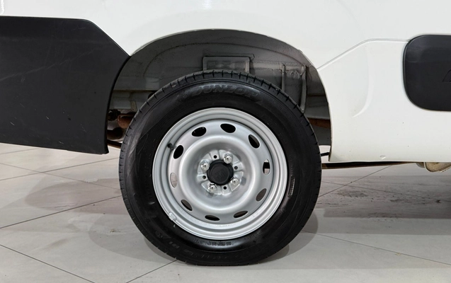imagem-https://www.socarrao.com.br/sc-vehicle-images-prod/3611938/1789572593989-9d809cbbc46d4af785e70f3b2eeca169_1788376833958.jpg