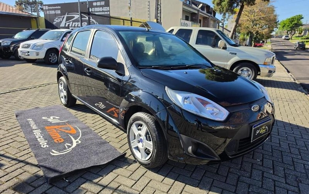 imagem-https://www.socarrao.com.br/sc-vehicle-images-prod/3612275/1789501198973-8445476_16_B_7a254a938e.jpeg