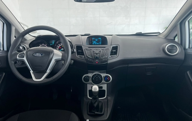 imagem-https://www.socarrao.com.br/sc-vehicle-images-prod/3612677/1789771053380-jlTFHQuDbBUU2KM4HfPSwNccnh9Je4P1.jpg
