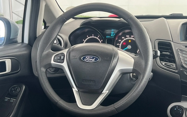 imagem-https://www.socarrao.com.br/sc-vehicle-images-prod/3612677/1789771053383-AdRcvd1gMOm5bmwIDP6utzBYa7iwkLwo.jpg