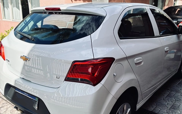 imagem-https://www.socarrao.com.br/sc-vehicle-images-prod/3612785/1788438291573-5df34444-9e9e-4917-92ce-f68a01be190b.jpg