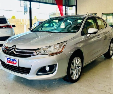 Citroën C4 Lounge 2015 Prata — foto 1 de 3