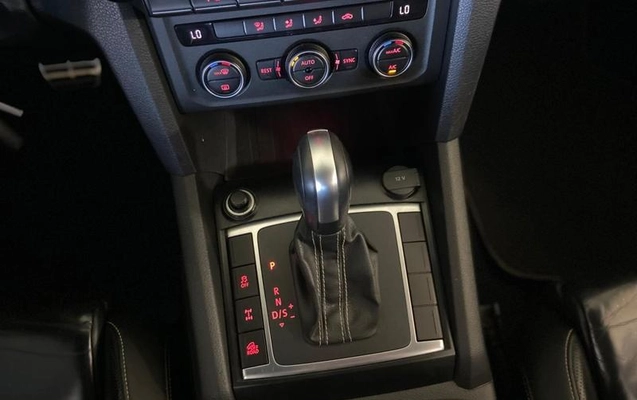 imagem-https://www.socarrao.com.br/sc-vehicle-images-prod/3613239/1788972876651-8442723_8_B_3126bfe2b0.jpeg