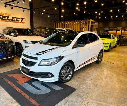 Chevrolet Onix 2016 Branco — foto 1 de 3