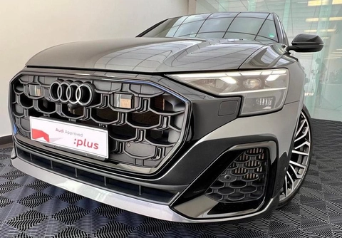 Audi Q8 2025 Cinza — foto 1 de 3