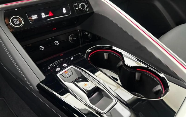 imagem-https://www.socarrao.com.br/sc-vehicle-images-prod/3613356/1788542446728-8419688_7_B_f9735b5570.jpeg