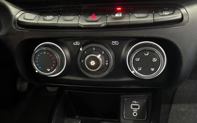 imagem-https://www.socarrao.com.br/sc-vehicle-images-prod/3613454/1788440933530-8389969_15_B_14cc0ffc58.jpeg