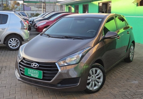 Hyundai HB20 2017 Marrom — foto 1 de 3