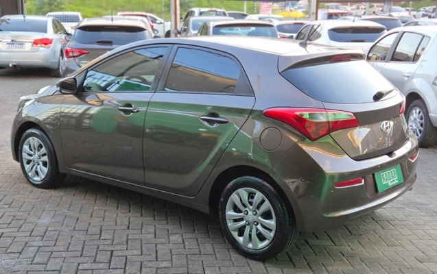 imagem-https://www.socarrao.com.br/sc-vehicle-images-prod/3613709/1788440802108-63ZsCoFPVOg95Ls4Ma7tbGLgyaBgJHiR.jpg