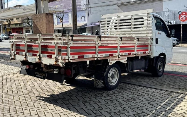imagem-https://www.socarrao.com.br/sc-vehicle-images-prod/3613845/1789132734359-8437824_2_B_c3fdafba93.jpeg