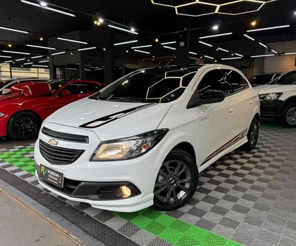 Chevrolet Onix 2016 Branco — foto 1 de 3