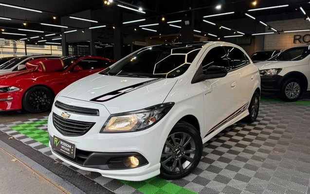 imagem-https://www.socarrao.com.br/sc-vehicle-images-prod/3613980/1788987265698-8445902_0_B_26a1725f3d.jpeg