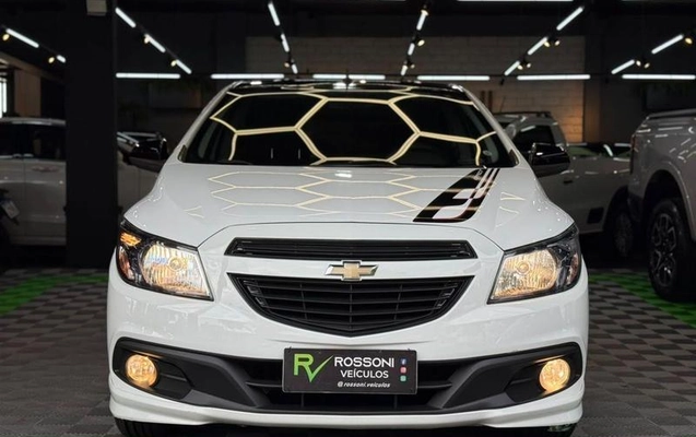 imagem-https://www.socarrao.com.br/sc-vehicle-images-prod/3613980/1788987265700-8445902_4_B_6c465245ee.jpeg