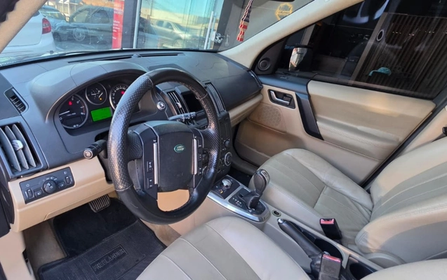 imagem-https://www.socarrao.com.br/sc-vehicle-images-prod/3614083/1788441937524-V2hhdHNBcHAgSW1hZ2UgMjAyNi0wOC0yMSBhdCAxNC4wNS4wOCAoMykuanBlZw.jpeg
