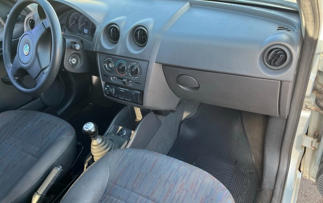 imagem-https://www.socarrao.com.br/sc-vehicle-images-prod/3614123/1788442040917-YzQxNDk1MTItYzY3Ni00MTg5LTg3OWUtM2Y1ODM2ODU3NmU5LmpwZw.jpg