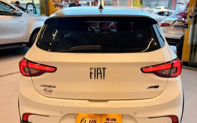 imagem-https://www.socarrao.com.br/sc-vehicle-images-prod/3614127/1788955262408-d98e7310-8c2b-49c8-8710-1f33d401e6ec.jpg