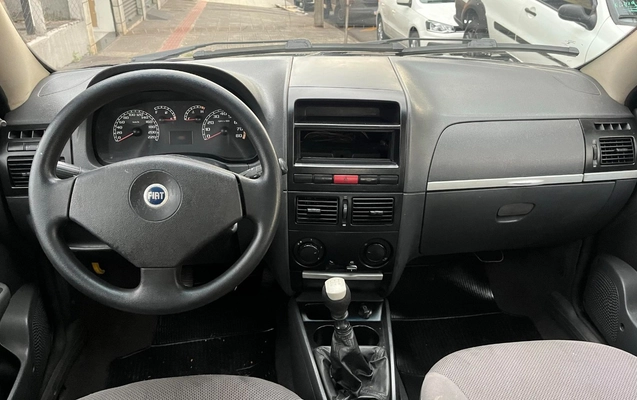 imagem-https://www.socarrao.com.br/sc-vehicle-images-prod/3614144/1788442173125-NjYxODQwMGEtOWY3Ny00NGVhLWI2M2EtN2Q5ZDZlMjVmMjRjLmpwZw.jpg