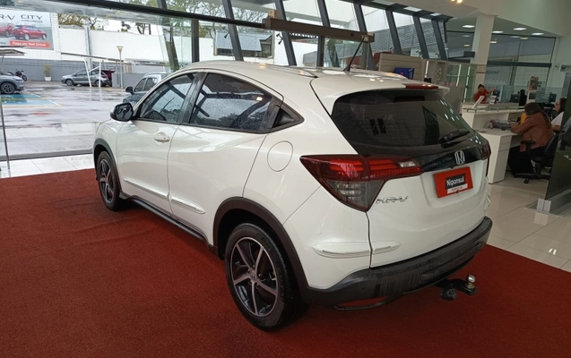 imagem-https://www.socarrao.com.br/sc-vehicle-images-prod/3614189/1788442411366-jJvh0ZXvQdgdqIi1gLNQYKvoicx48DJP.jpg