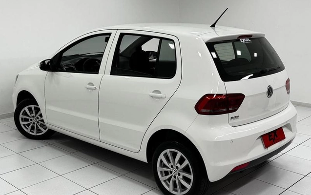 imagem-https://www.socarrao.com.br/sc-vehicle-images-prod/3614453/1788443287120-8195711_2_B_f0c1f99ce7.jpeg