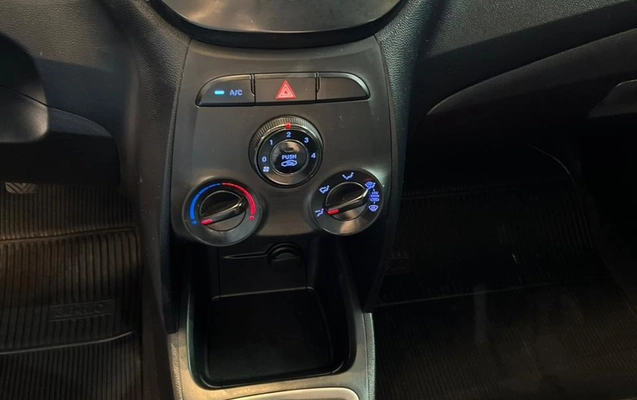 imagem-https://www.socarrao.com.br/sc-vehicle-images-prod/3614731/1788444036222-06b9396c-f2e3-4b5b-bc42-cf1be62df110.jpg