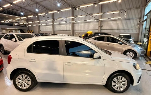 imagem-https://www.socarrao.com.br/sc-vehicle-images-prod/3614775/1788444144642-22581916-efeb-4d67-9111-cd87fb9ef95c.jpg