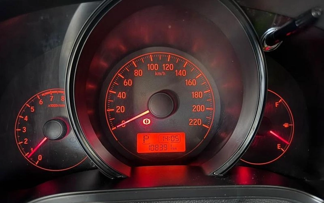 imagem-https://www.socarrao.com.br/sc-vehicle-images-prod/3614793/1788444411080-8431247_2_B_75c8133a08.jpeg