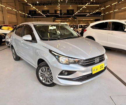Fiat Cronos DRIVE 1.0 6V Flex 2025 Prata — foto 1 de 3