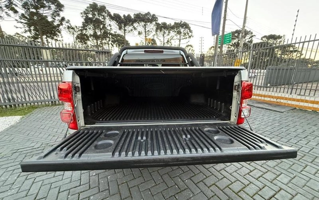 imagem-https://www.socarrao.com.br/sc-vehicle-images-prod/3615013/1789416460506-8405735_21_B_70dfc4ec38.jpeg
