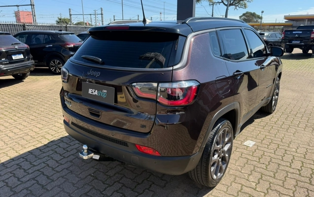 imagem-https://www.socarrao.com.br/sc-vehicle-images-prod/3615029/1788444954088-rsGze2p8WHKoLxr8VTjAPkdqedlZtRBQ.jpg