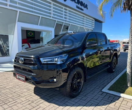 Toyota Hilux 2024 Preto — foto 1 de 3
