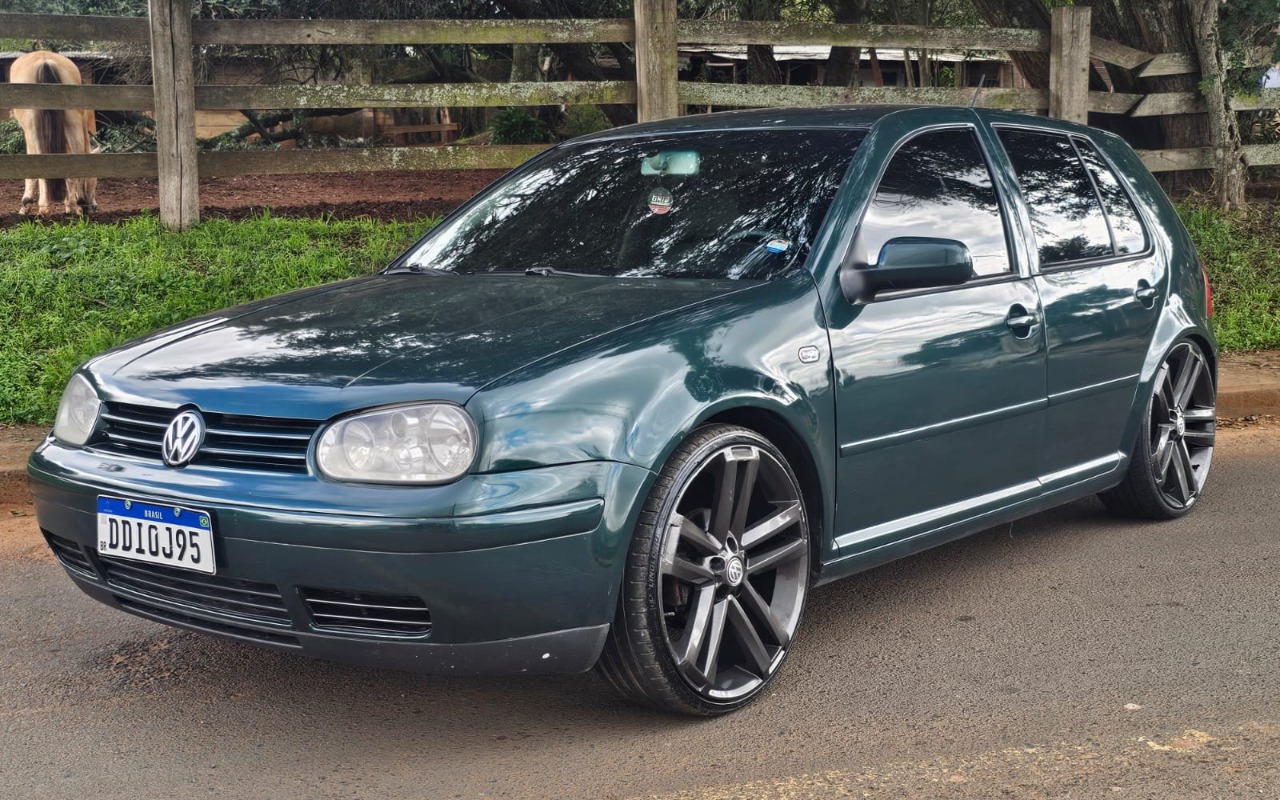 Volkswagen Golf 2001 Verde — foto 1 de 3