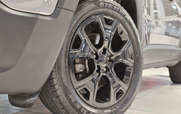 imagem-https://www.socarrao.com.br/sc-vehicle-images-prod/3615264/1788445505565-1_033016.jpg