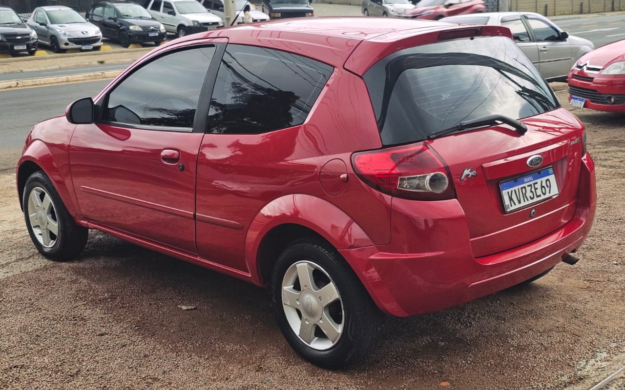 imagem-https://www.socarrao.com.br/sc-vehicle-images-prod/3615299/1788445594289-V2hhdHNBcHAgSW1hZ2UgMjAyNi0wOS0wMyBhdCAxMC41Ny40OCAoMykuanBlZw.jpeg