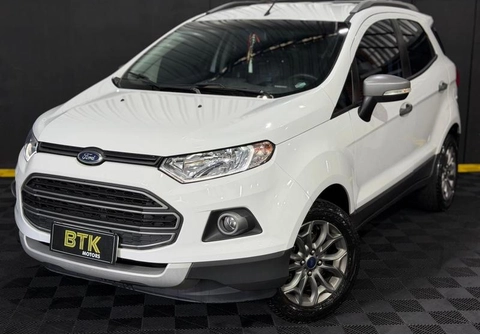 Ford EcoSport 2015 Branco — foto 1 de 3