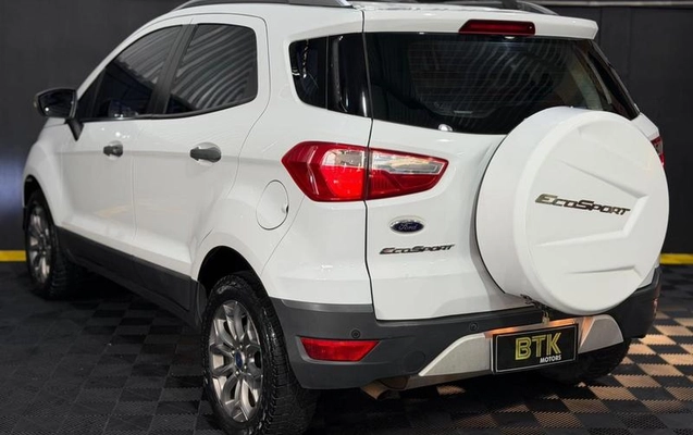 imagem-https://www.socarrao.com.br/sc-vehicle-images-prod/3615394/1788445869396-8446381_10_B_ce7fcc72d1.jpeg