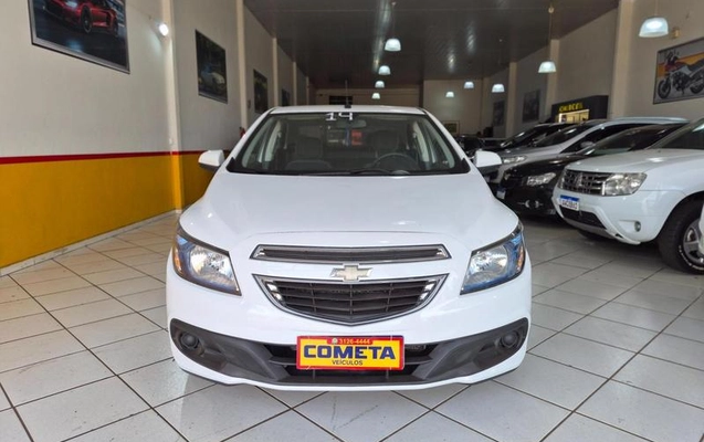 imagem-https://www.socarrao.com.br/sc-vehicle-images-prod/3615584/1788446556841-8333578_9_B_48775450a8.jpeg
