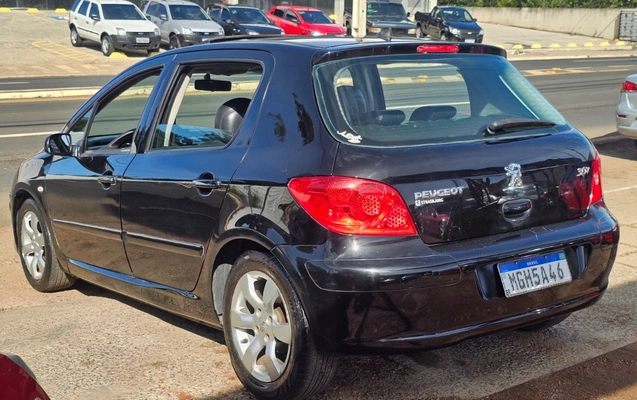 imagem-https://www.socarrao.com.br/sc-vehicle-images-prod/3615707/1788446796223-V2hhdHNBcHAgSW1hZ2UgMjAyNi0wOS0wMyBhdCAxMS4xMi4yMyAoNCkuanBlZw.jpeg