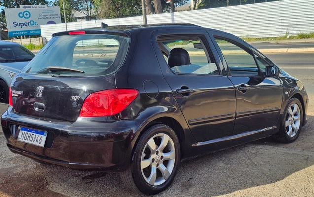 imagem-https://www.socarrao.com.br/sc-vehicle-images-prod/3615707/1788446796342-V2hhdHNBcHAgSW1hZ2UgMjAyNi0wOS0wMyBhdCAxMS4xMi4yMyAoMikuanBlZw.jpeg